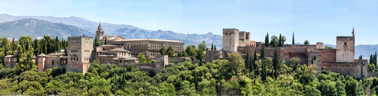 Vistablanca - Construida En Sola Planta Con Bonitas Vistas - Piscina Privada Y Clima Agradable Junto A La Capital Cenes De La Vega