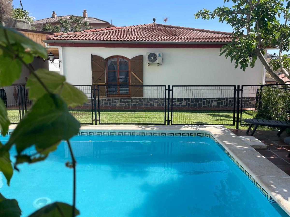 Casa rural Vistablanca - Construida En Sola Planta Con Bonitas Vistas - Piscina Privada Y Clima Agradable Junto A La Capital Cenes De La Vega
